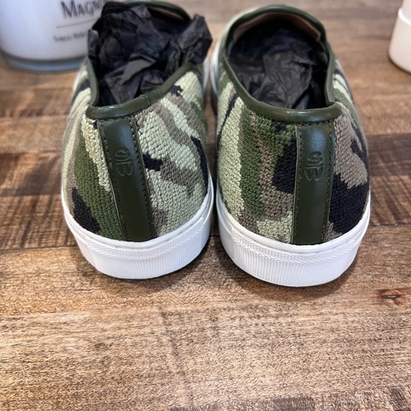 Stubbs and Wootton Camo sneakers size 8 but run big (fit like 9) - Picture 9 of 9